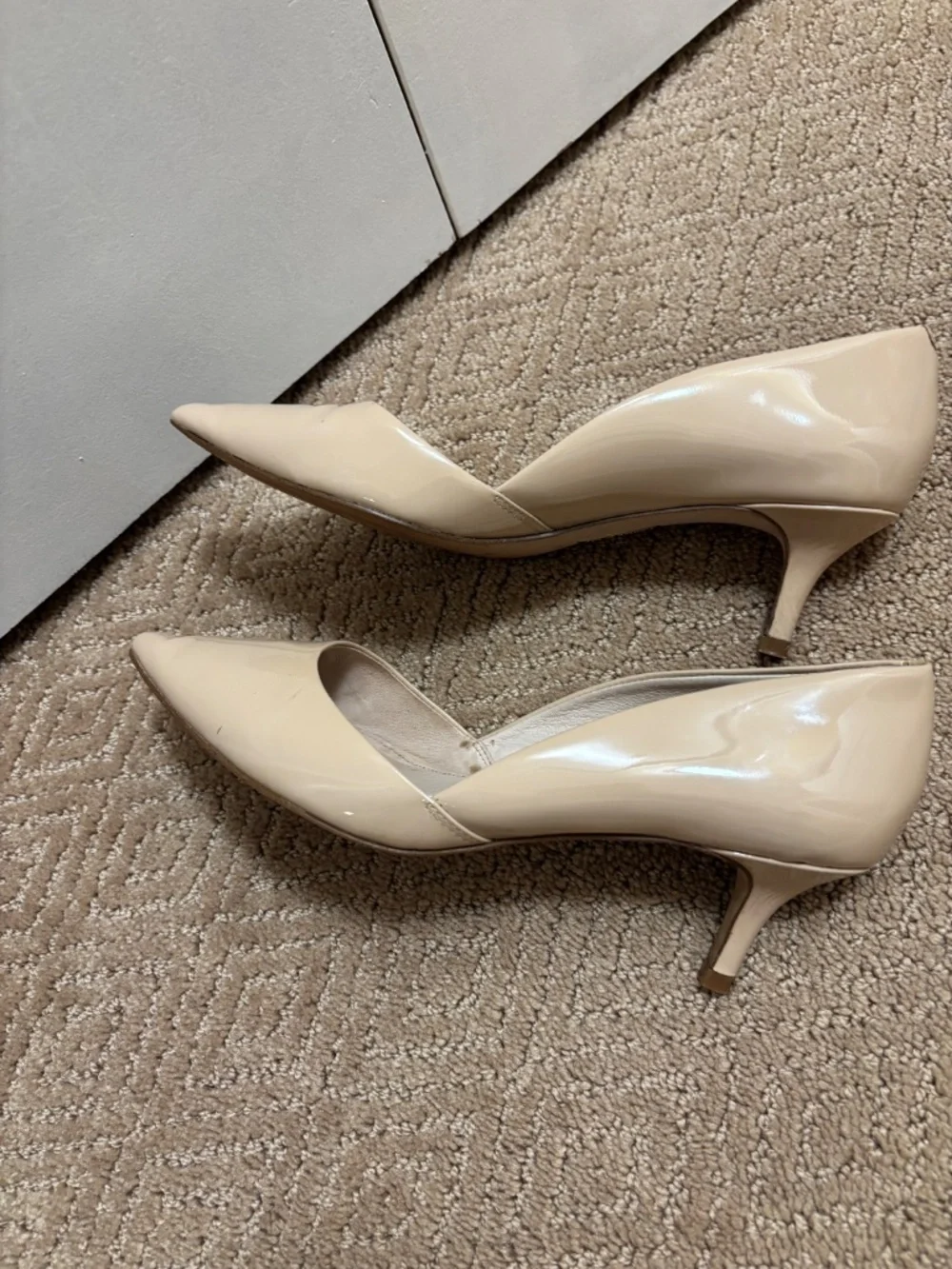 Louise Et Cie patent leather pumps